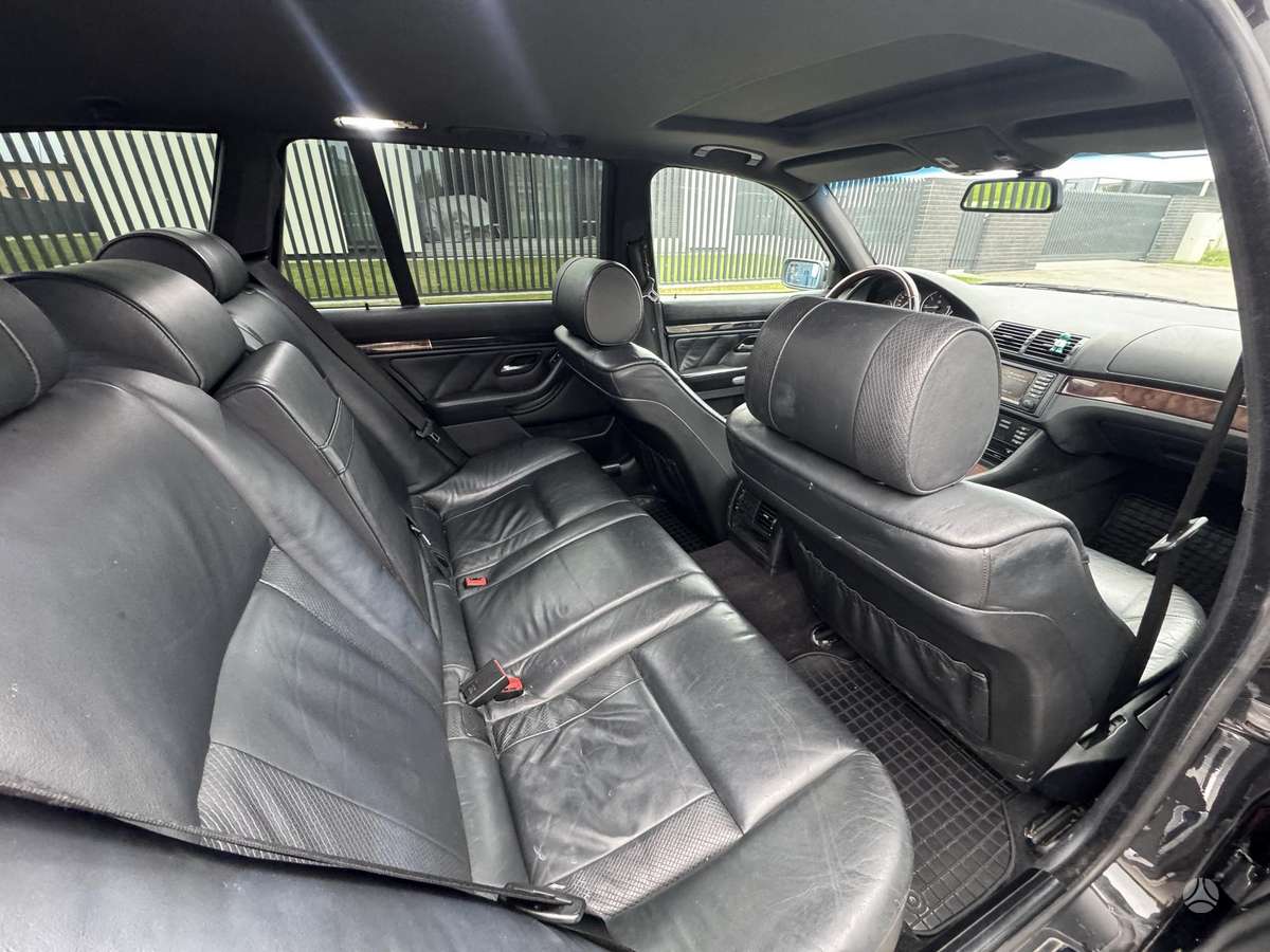 BMW 525, 2.5 l., Универсал