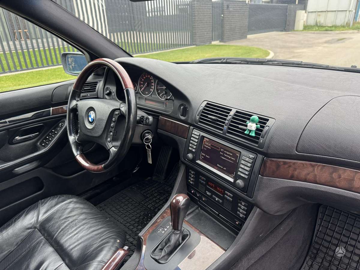 BMW 525, 2.5 l., Универсал