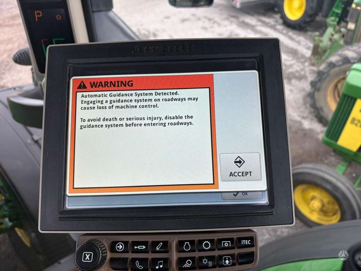 John Deere 8345R, tractors