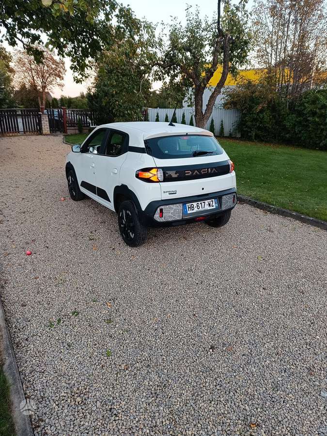 Dacia Spring, 27 кВт·ч, Хэтчбек