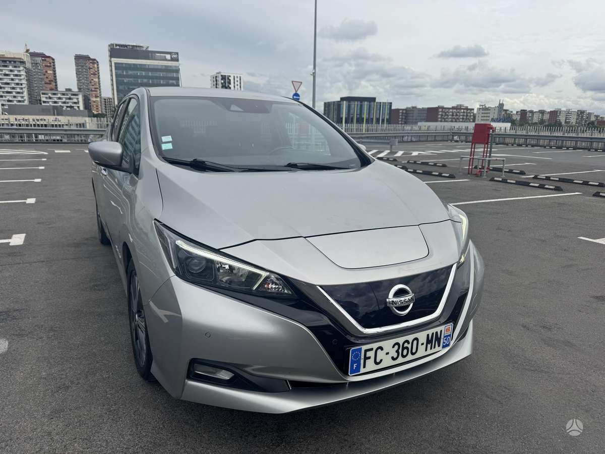 Nissan Leaf, 40 kWh, hatchback