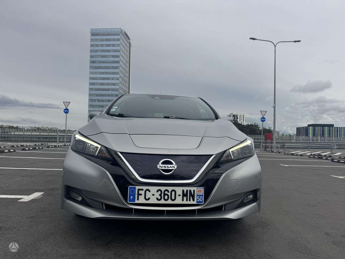 Nissan Leaf, 40 kWh, hatchback