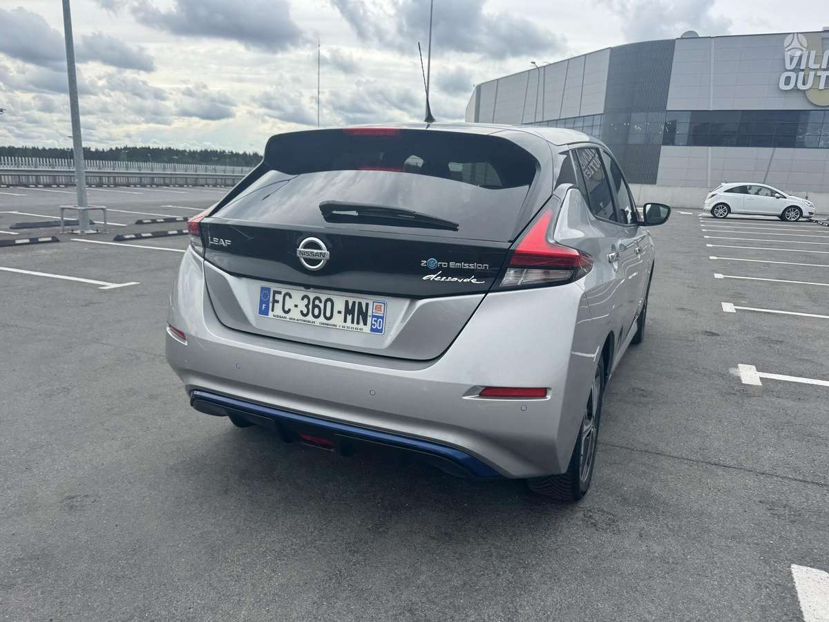 Nissan Leaf, 40 kWh, hatchback