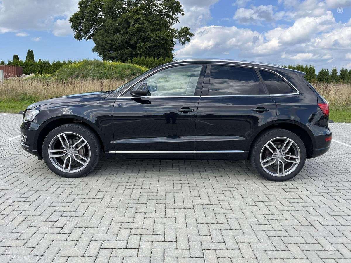 Audi Q5, 2.0 l., Внедорожник / Кроссовер