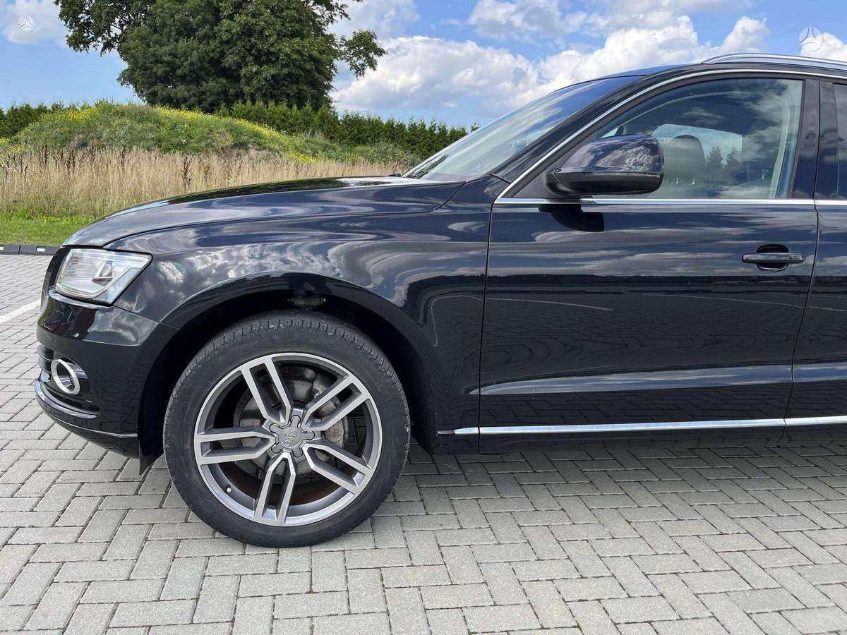 Audi Q5, 2.0 l., Внедорожник / Кроссовер