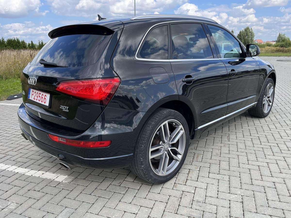 Audi Q5, 2.0 l., Внедорожник / Кроссовер