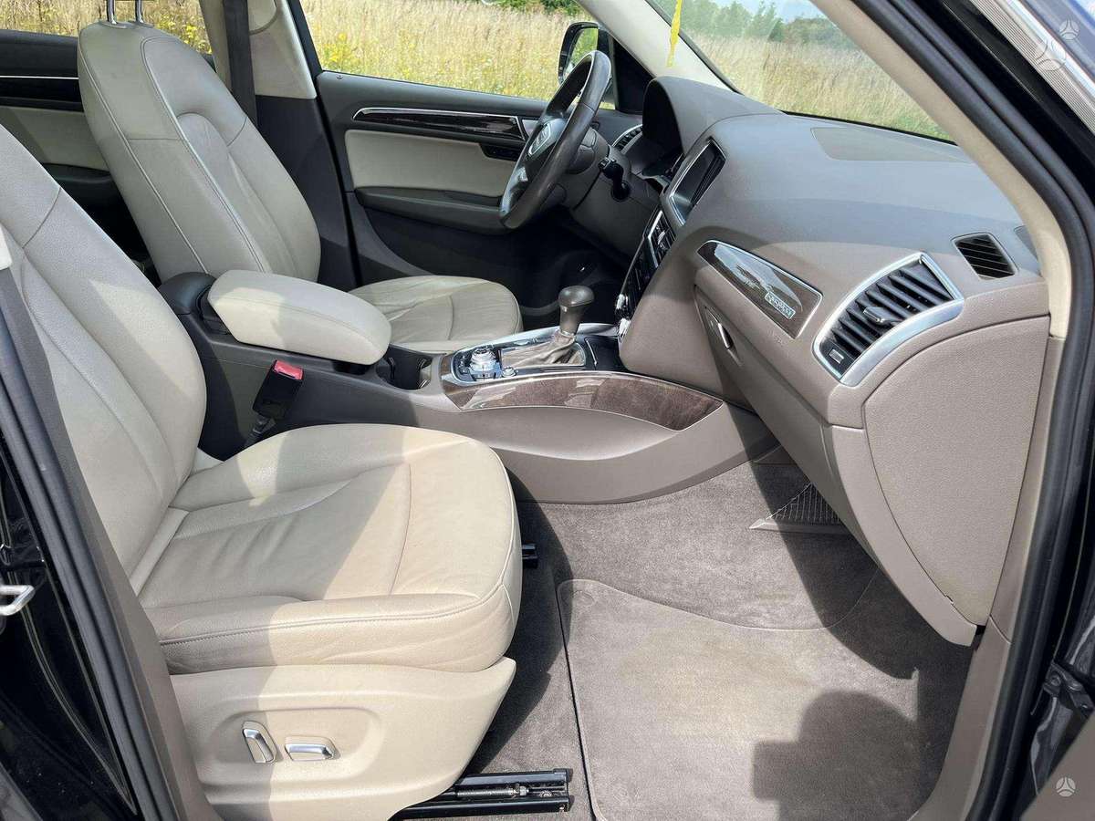 Audi Q5, 2.0 l., Внедорожник / Кроссовер