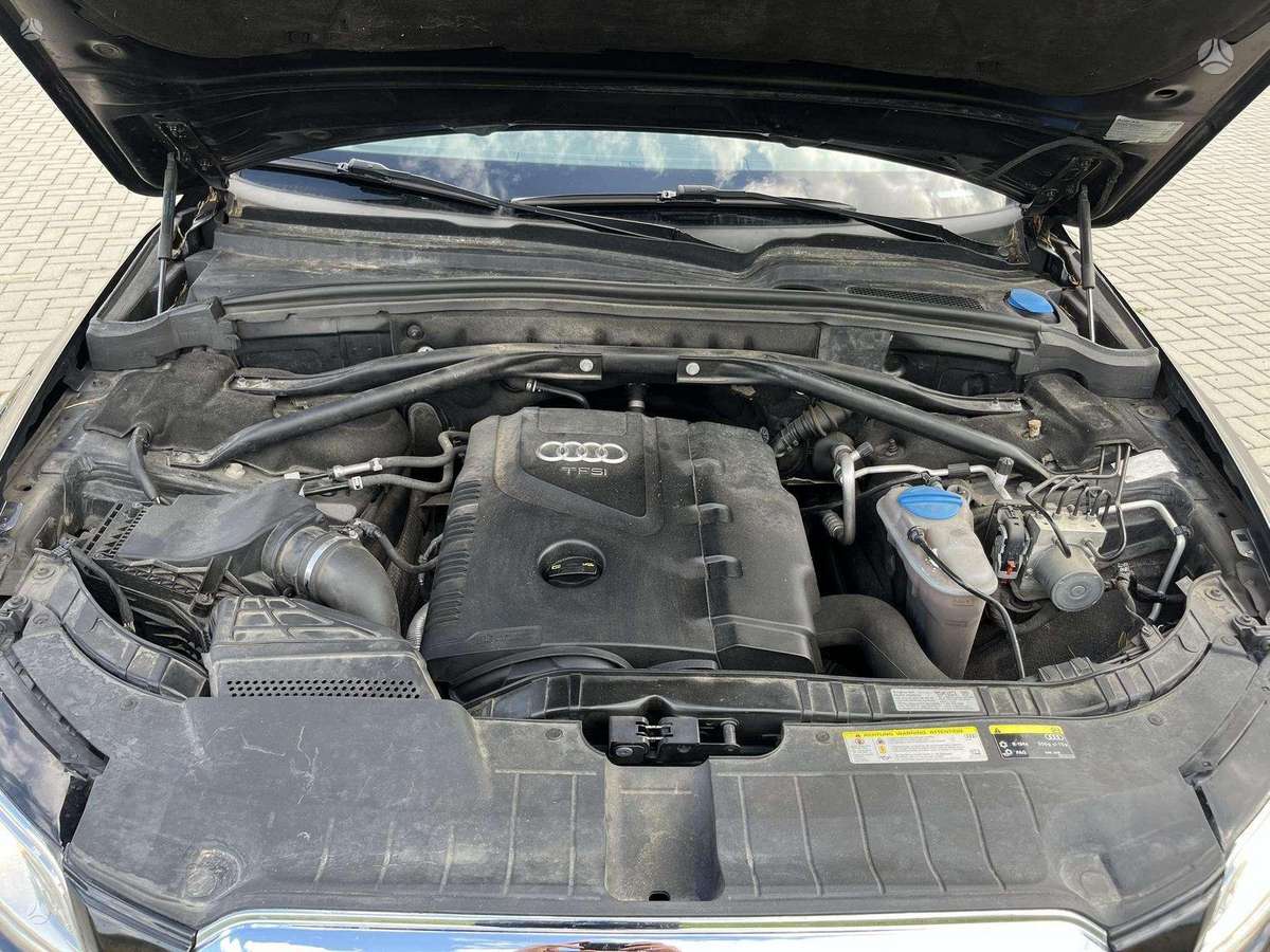 Audi Q5, 2.0 l., Внедорожник / Кроссовер