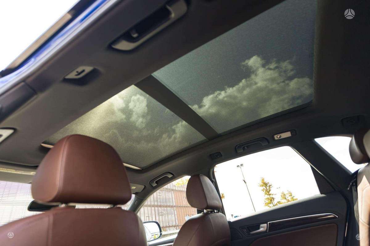 Audi Q5, 3.0 l., off-road / crossover