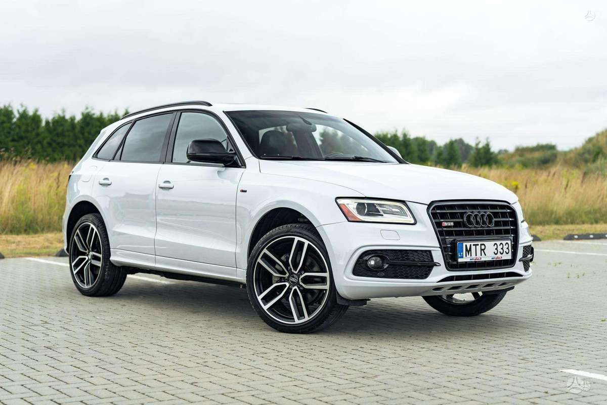 Audi Q5, 3.0 l., off-road / crossover