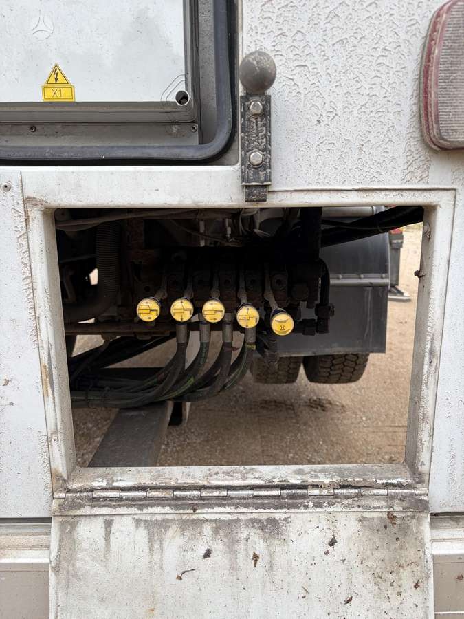 Scania P114, автовышки