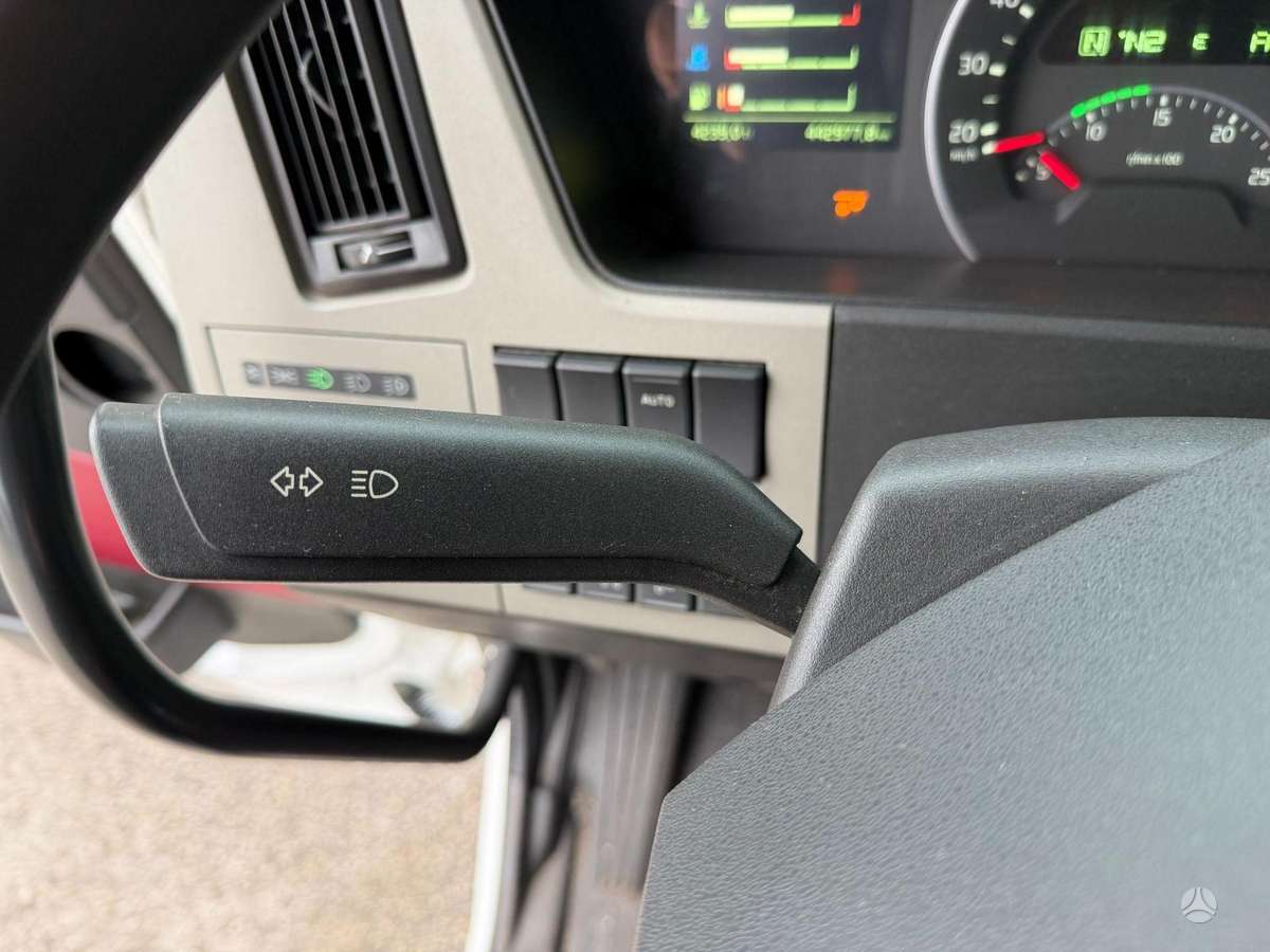 Volvo FM460, refrigerated trucks