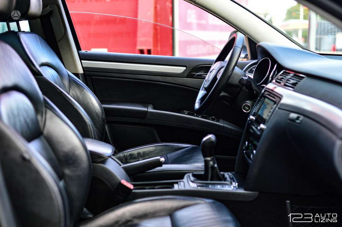 Skoda Superb, 2.0 l., universalas