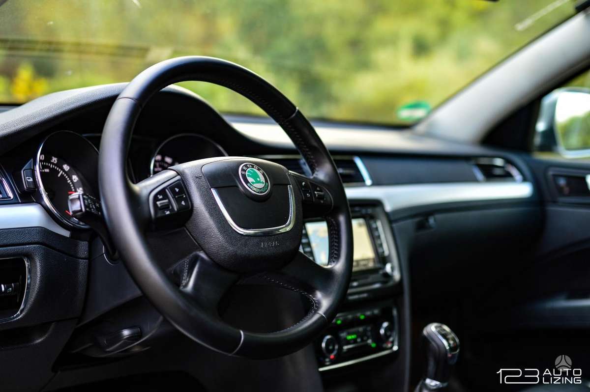 Skoda Superb, 2.0 l., wagon