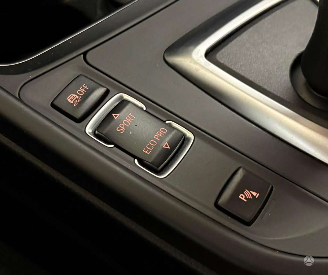 BMW 320, 2.0 l., Седан