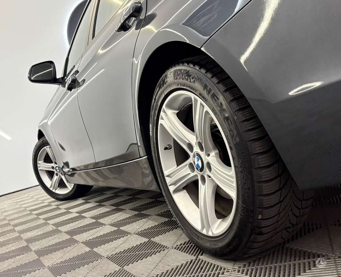 BMW 320, 2.0 l., Седан