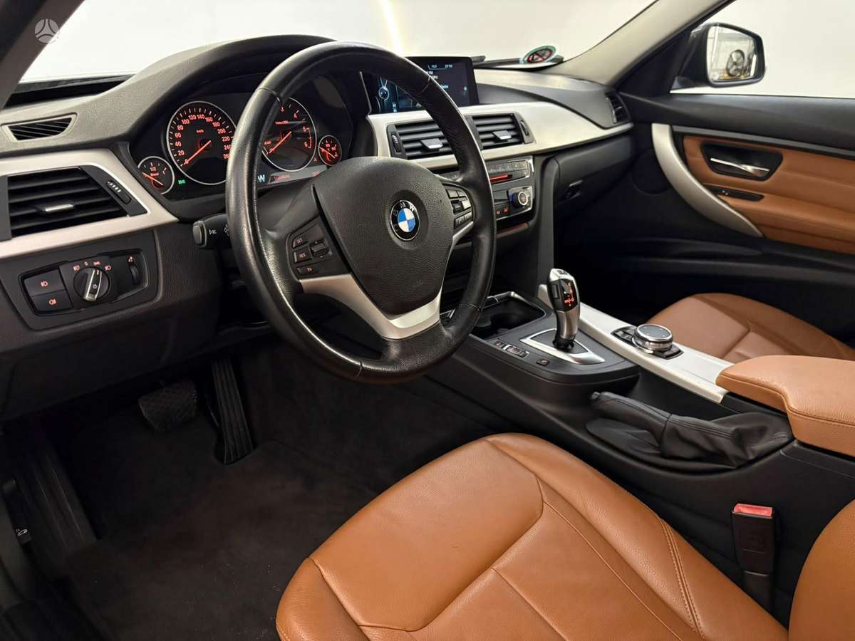 BMW 320, 2.0 l., Седан