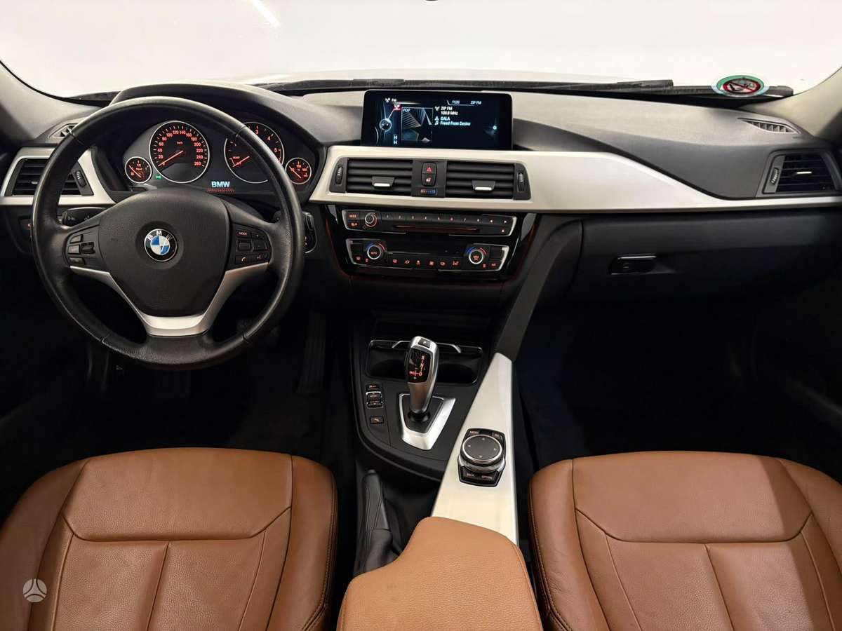BMW 320, 2.0 l., Седан