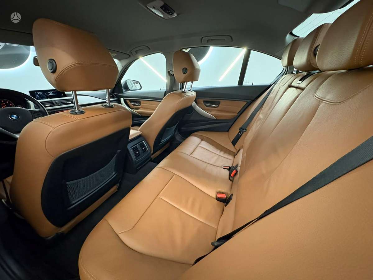 BMW 320, 2.0 l., Седан
