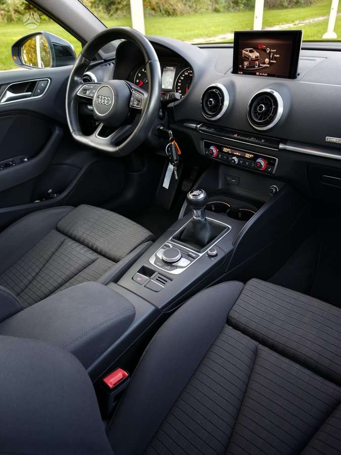 Audi A3, 1.5 l., Седан