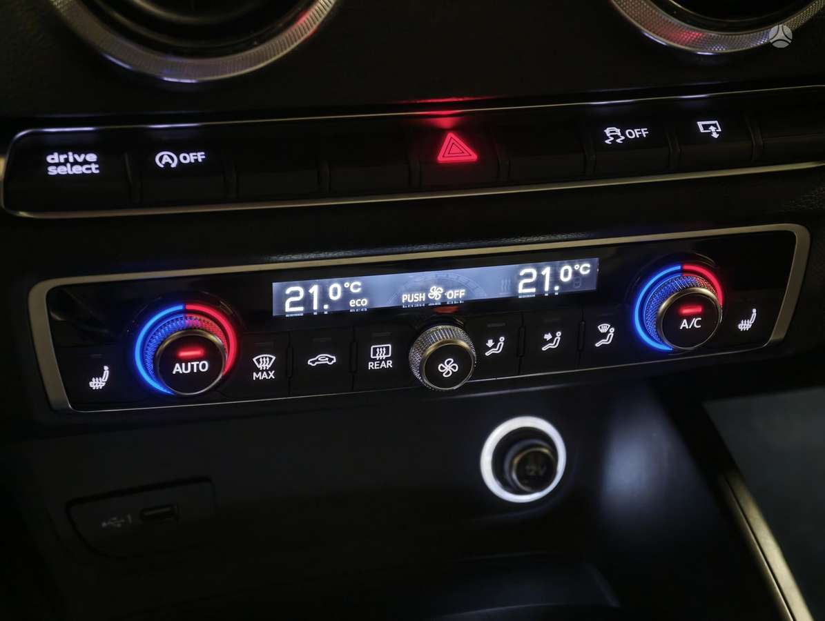 Audi A3, 1.5 l., Седан