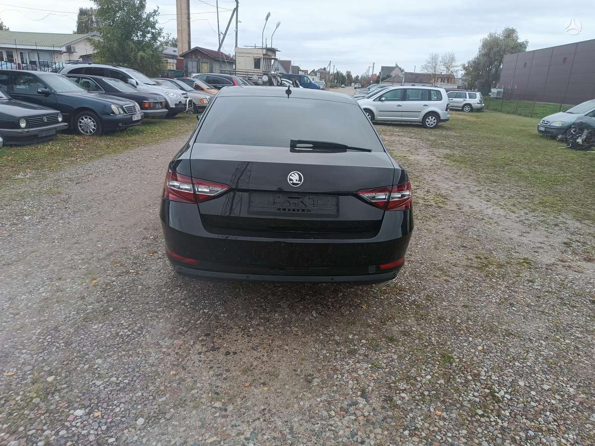 Skoda Superb, 2.0 l., Хэтчбек