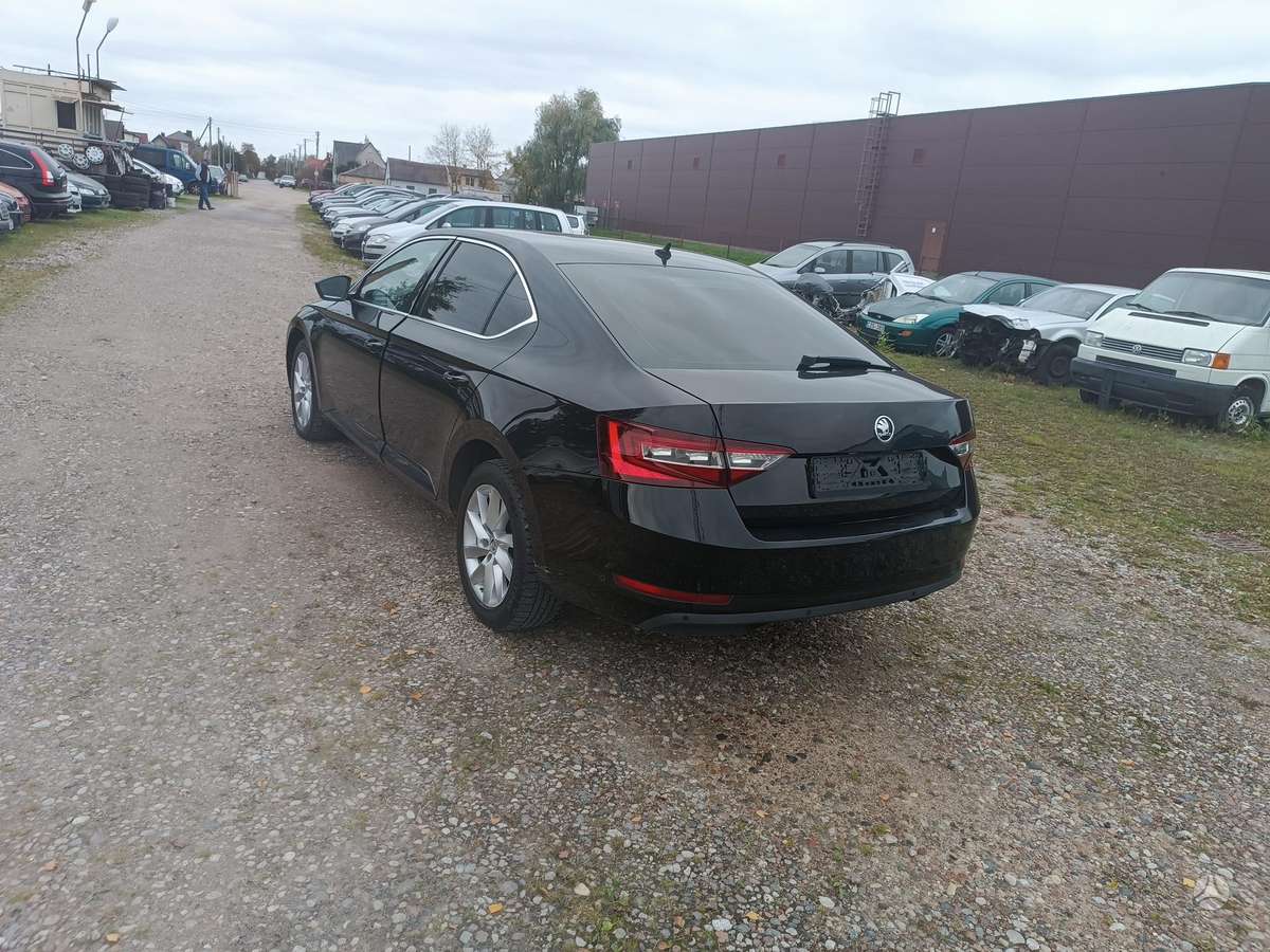 Skoda Superb, 2.0 l., hatchback