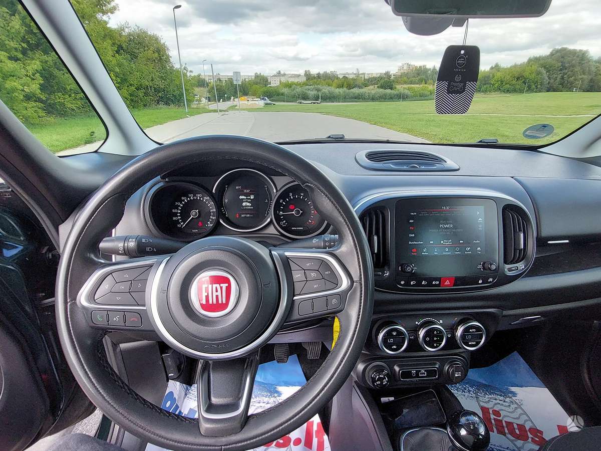 Fiat 500L, 1.6 l., hatchback