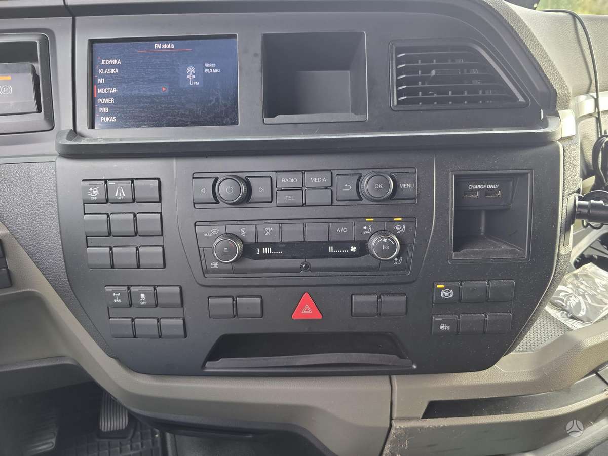 MAN TGX, 2 спальных места