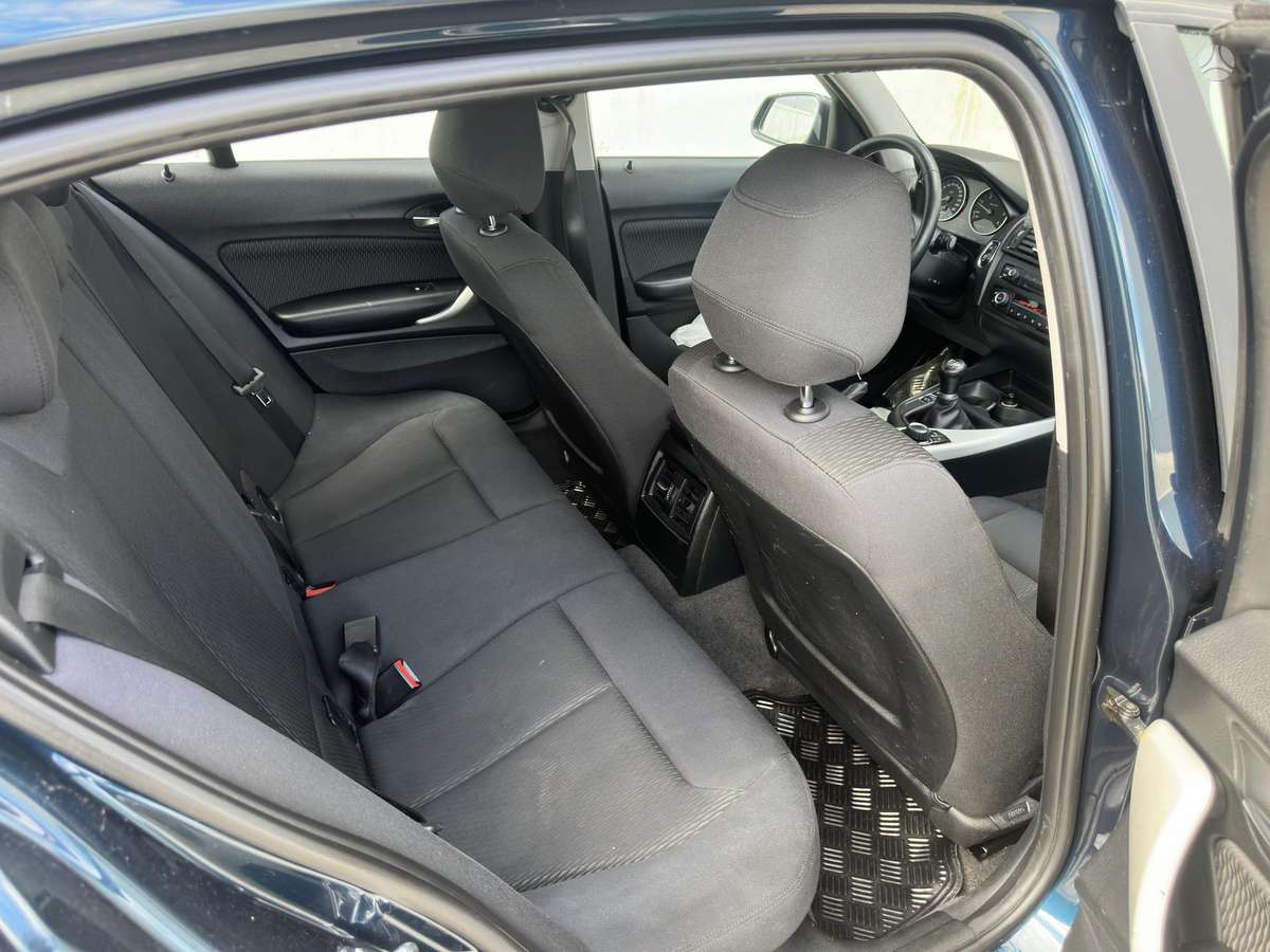 BMW 120, 2.0 l., hatchback