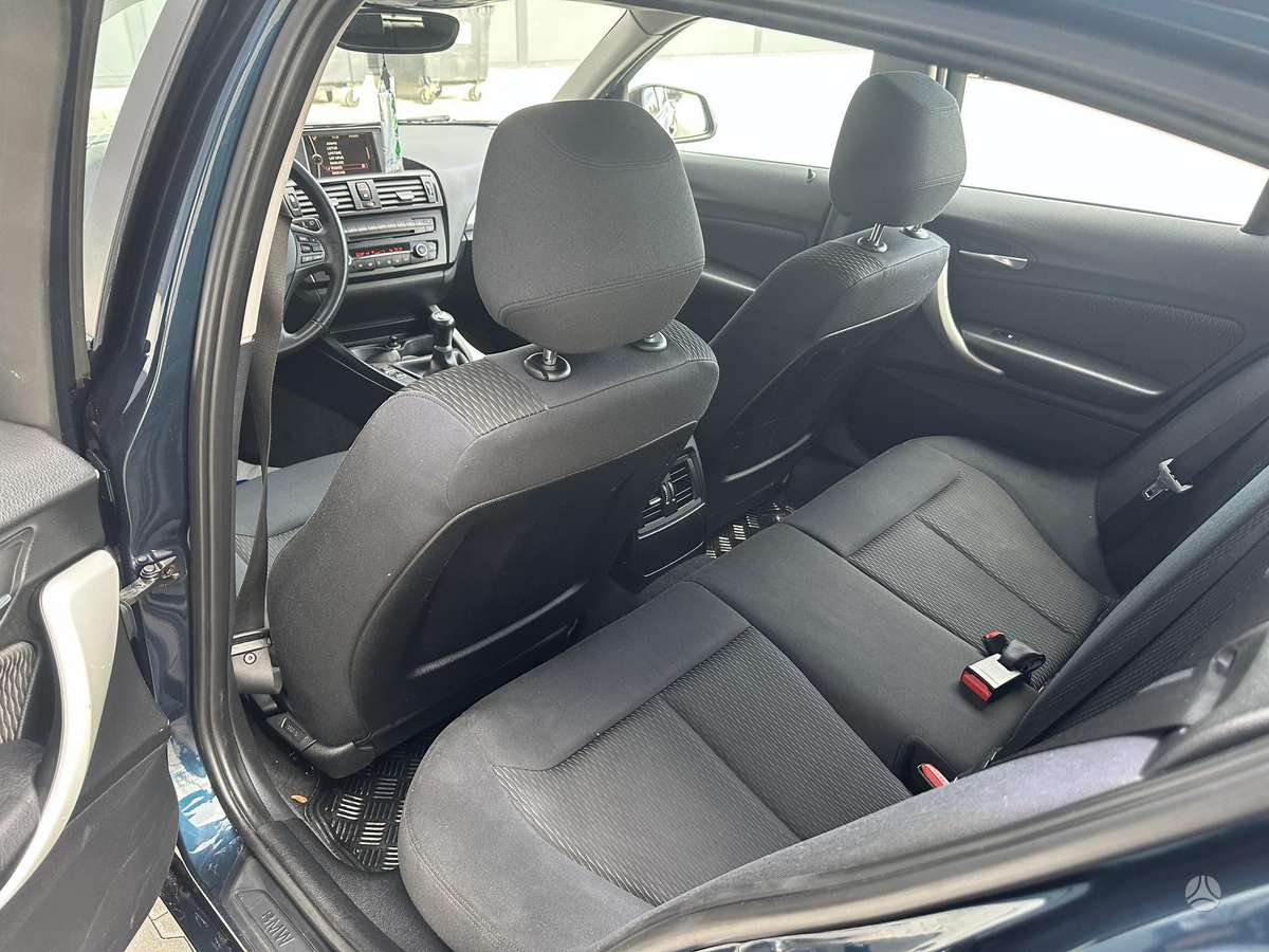 BMW 120, 2.0 l., hatchback