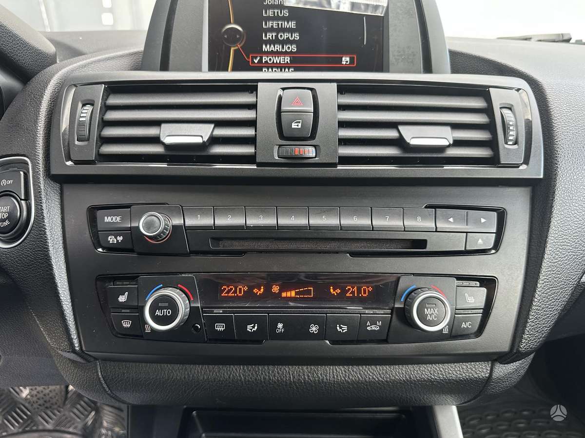 BMW 120, 2.0 l., hatchback