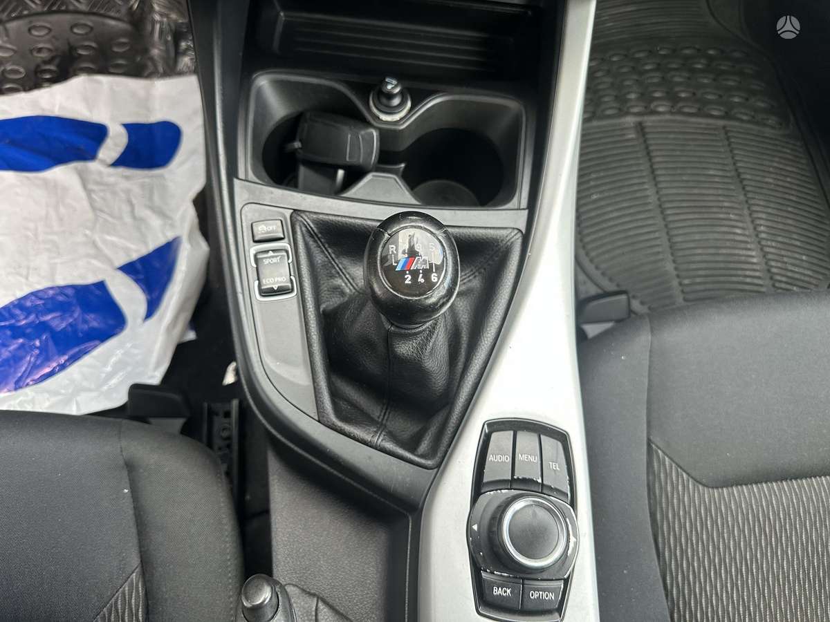 BMW 120, 2.0 l., hatchback