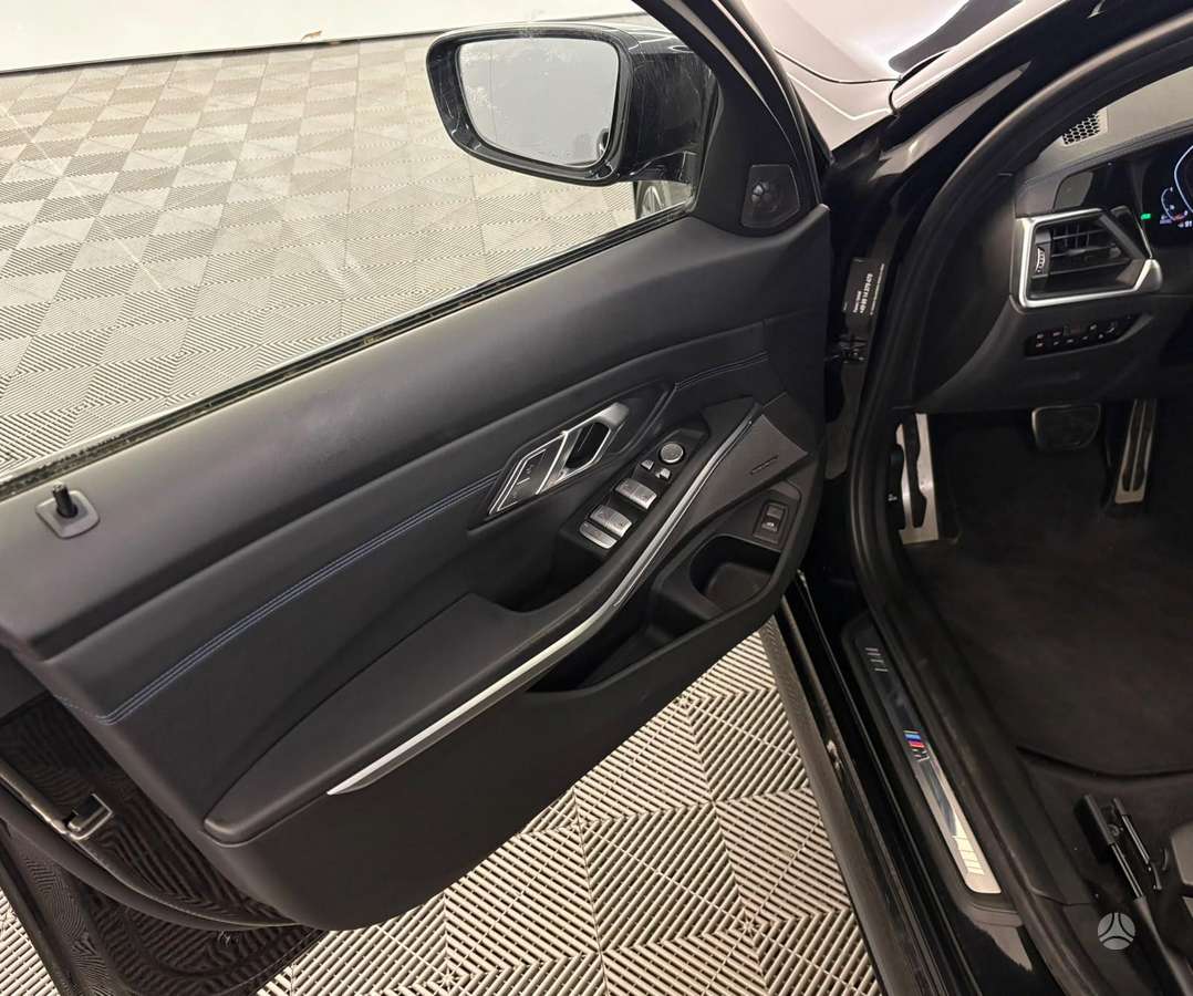 BMW 320, 2.0 l., wagon