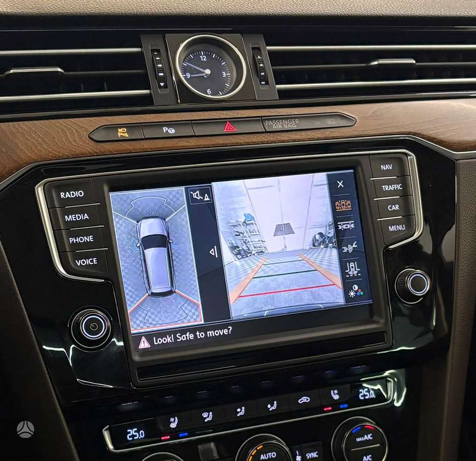 Volkswagen Passat, 2.0 l., Универсал