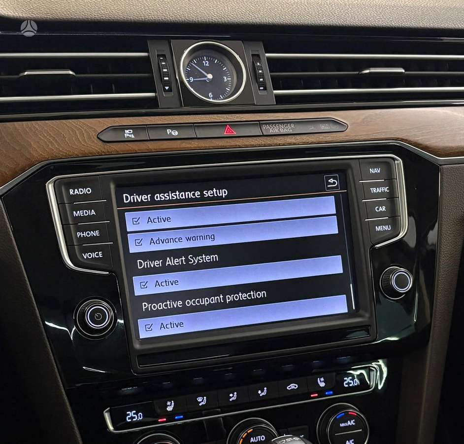 Volkswagen Passat, 2.0 l., Универсал