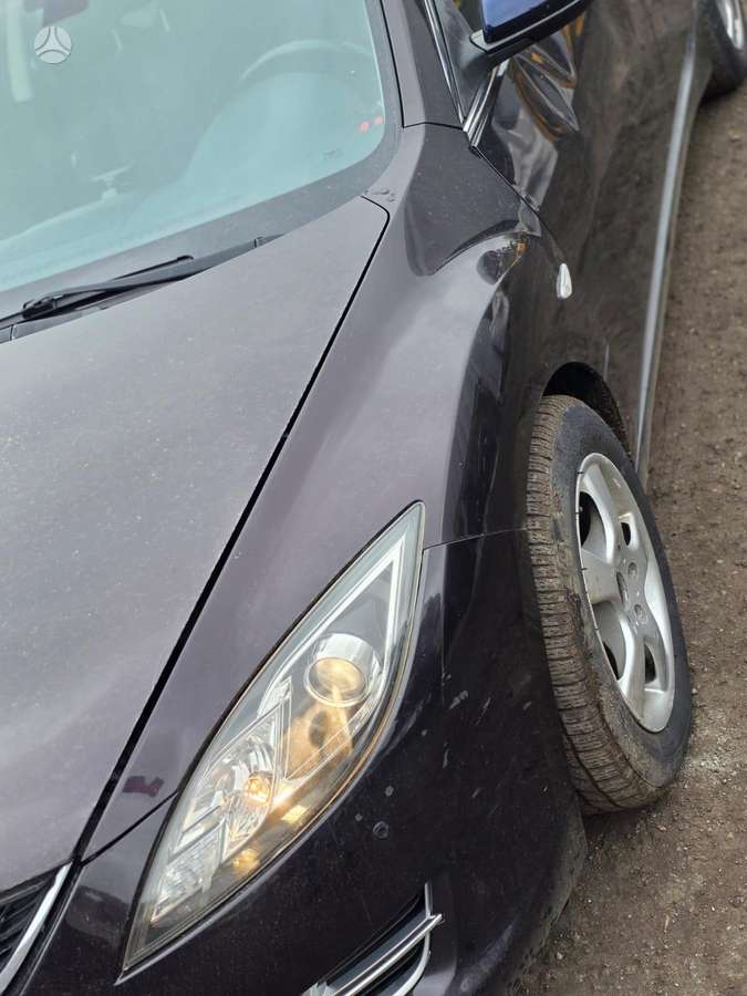 Mazda 6 dalimis