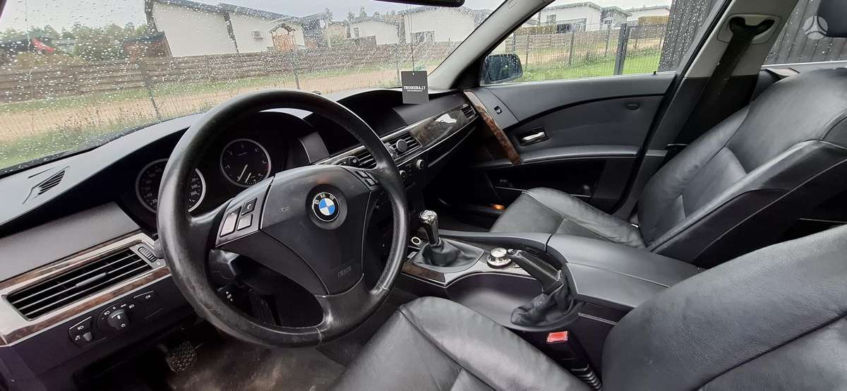 BMW 525, 2.5 l., universalas