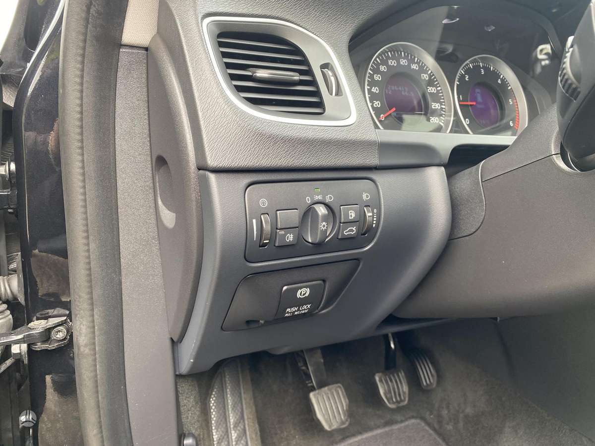 Volvo V60, 2.0 l., Универсал