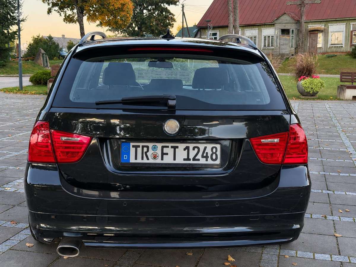 BMW 320, 2.0 l., wagon