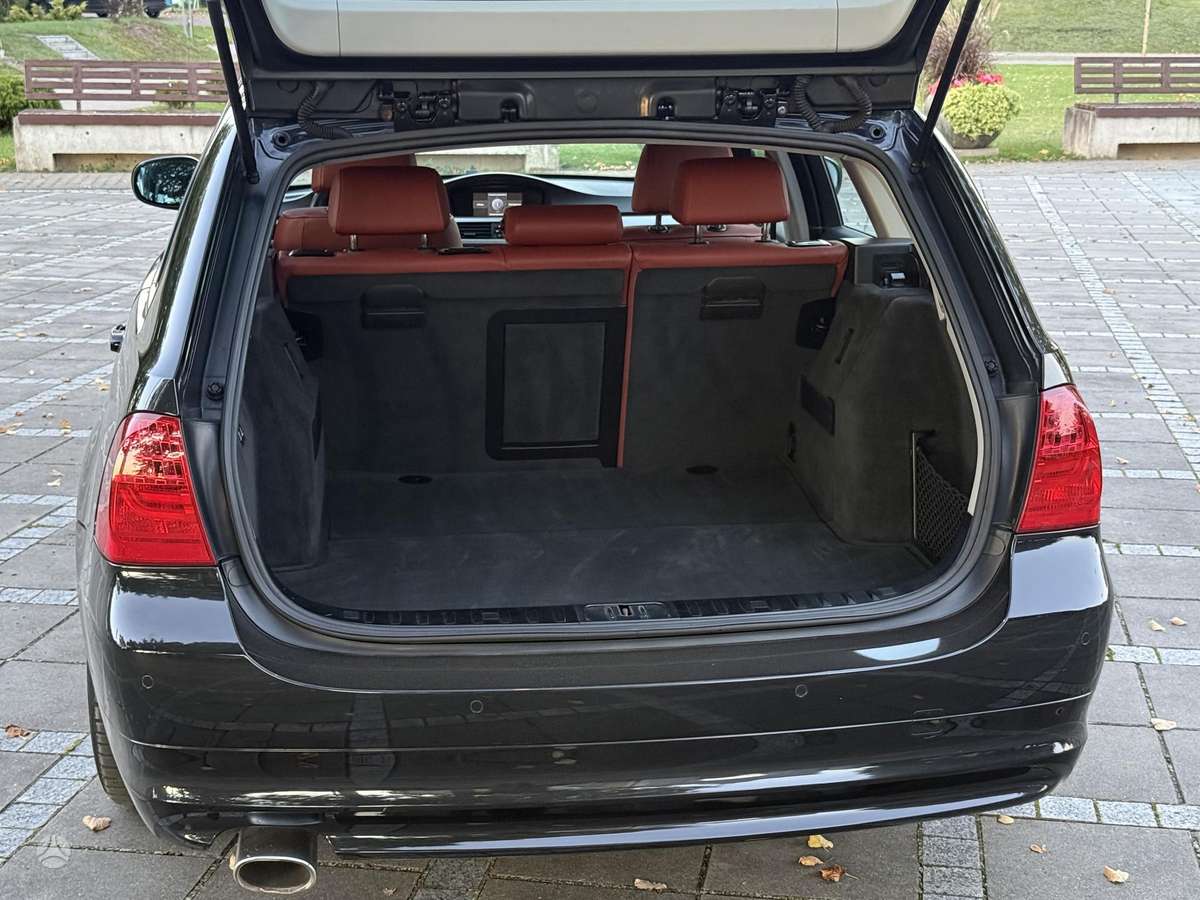 BMW 320, 2.0 l., universalas