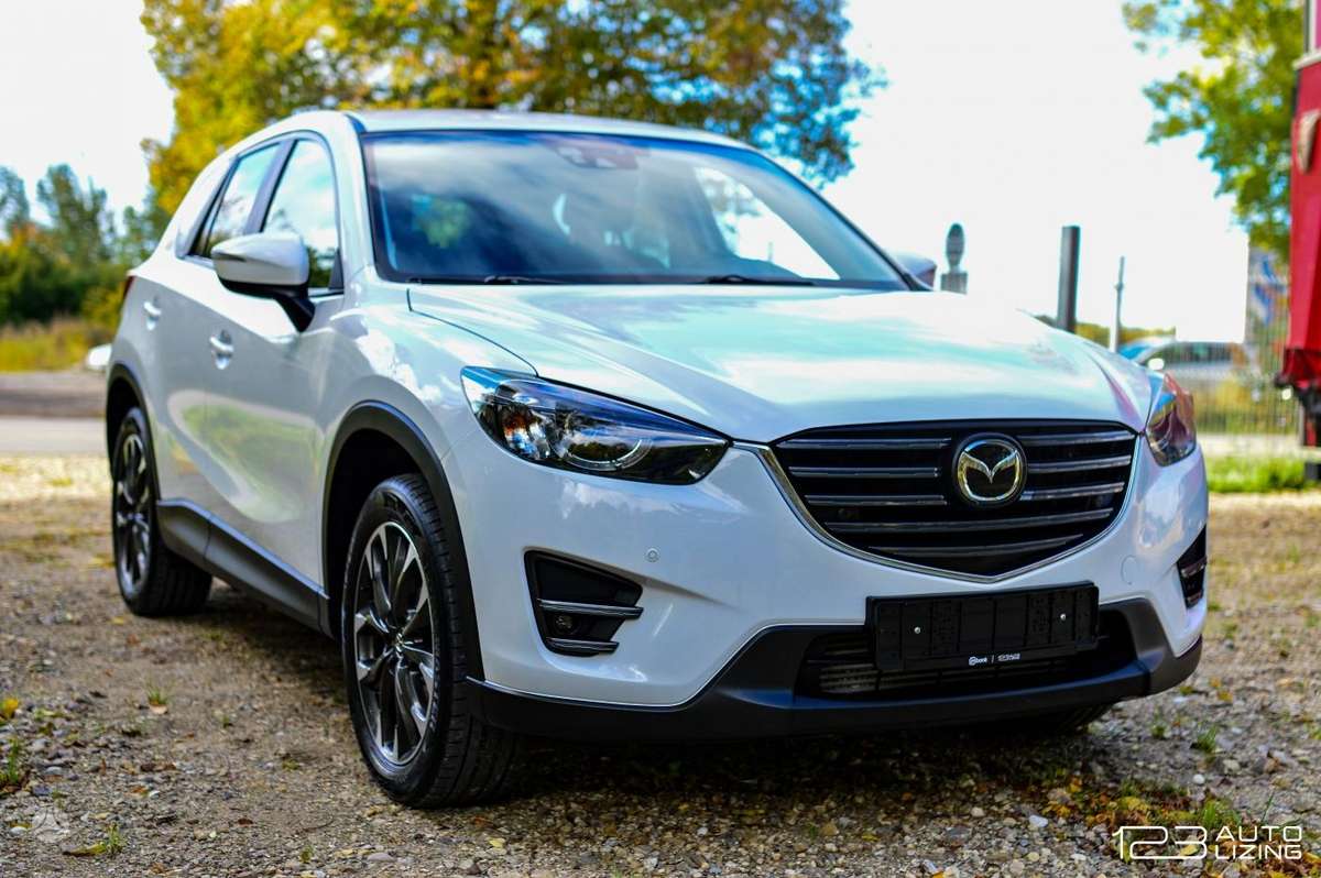 Mazda CX-5, 2.2 l., off-road / crossover