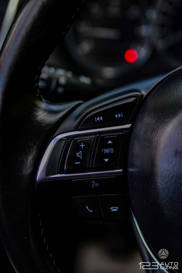 Mazda CX-5, 2.2 l., off-road / crossover