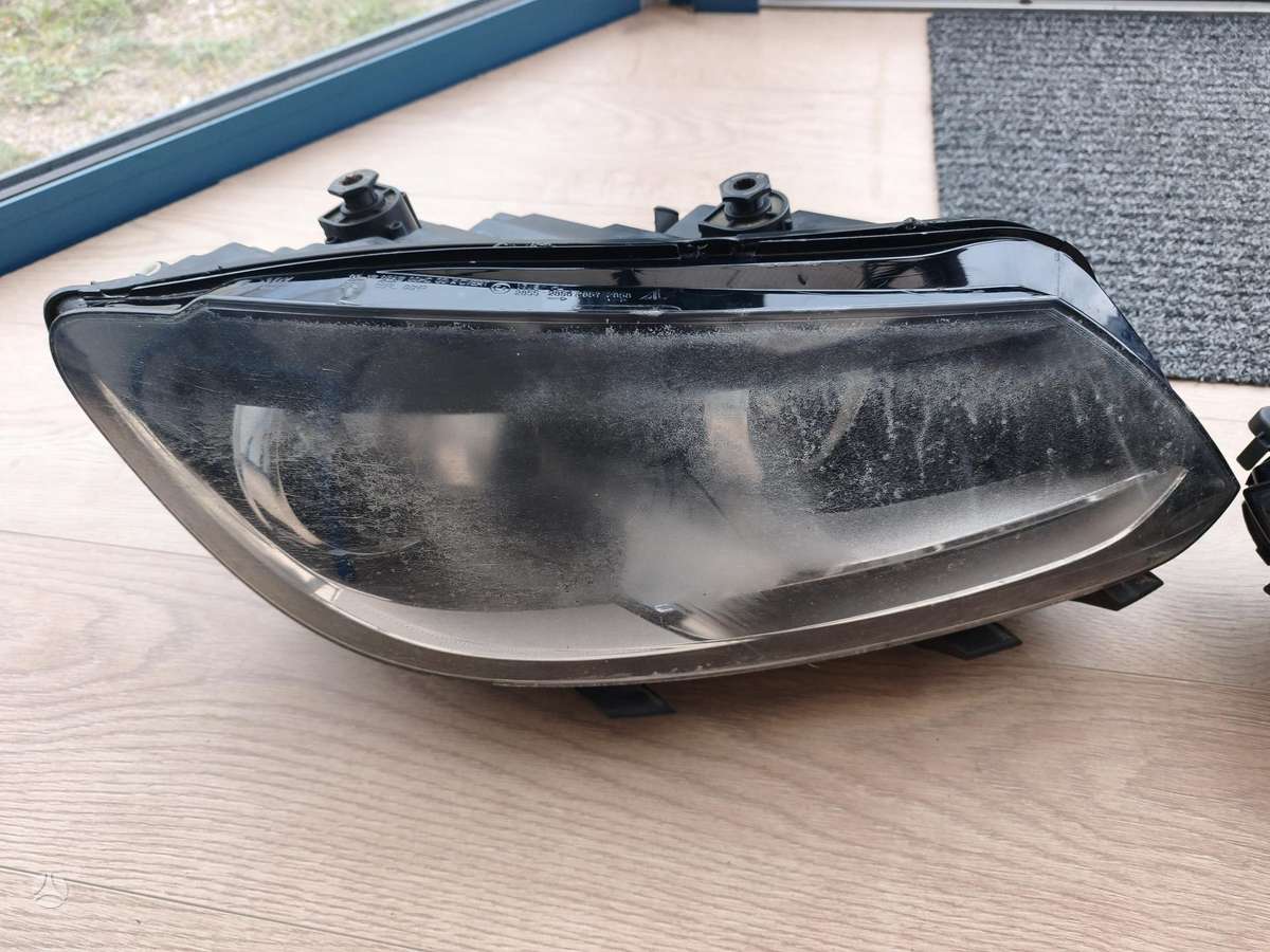 Volkswagen Touran lights
