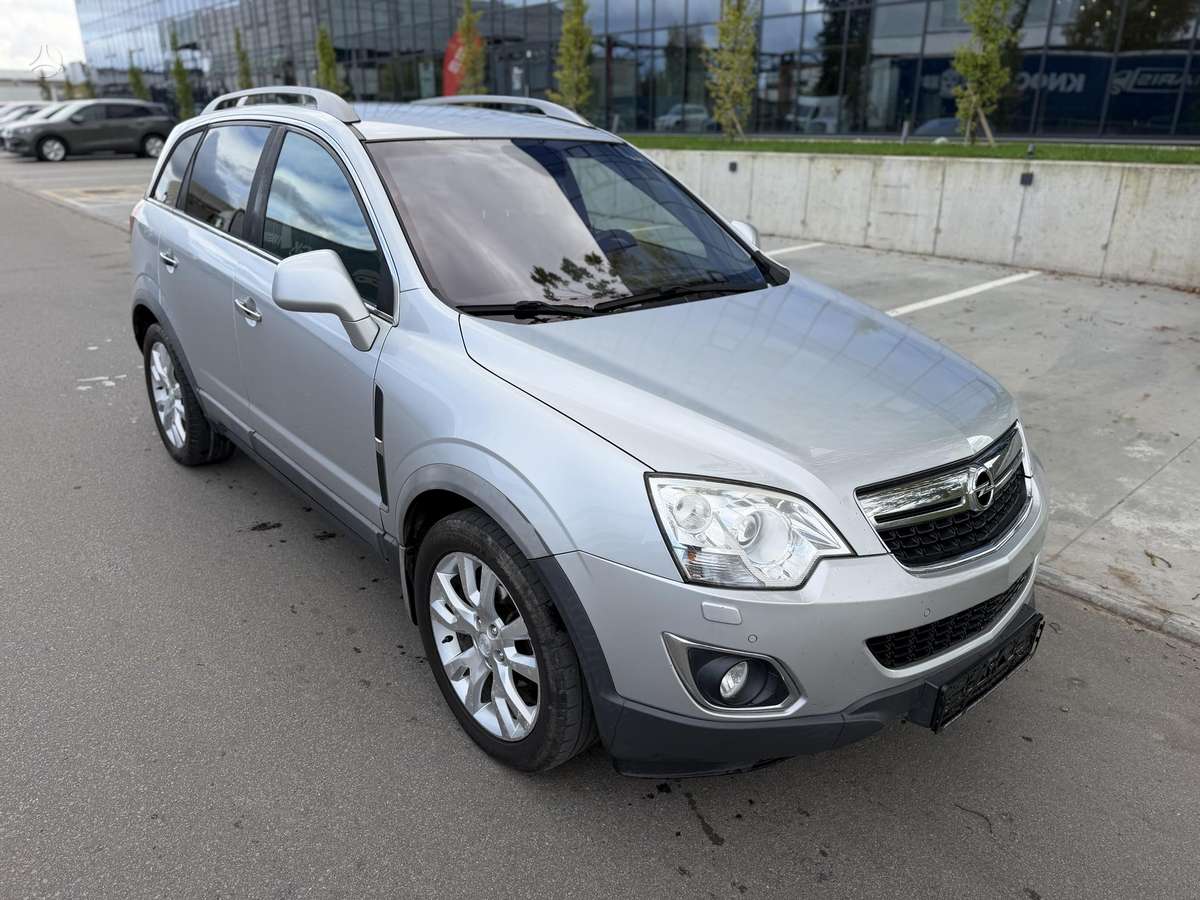 Opel Antara, 2.2 l., off-road / crossover