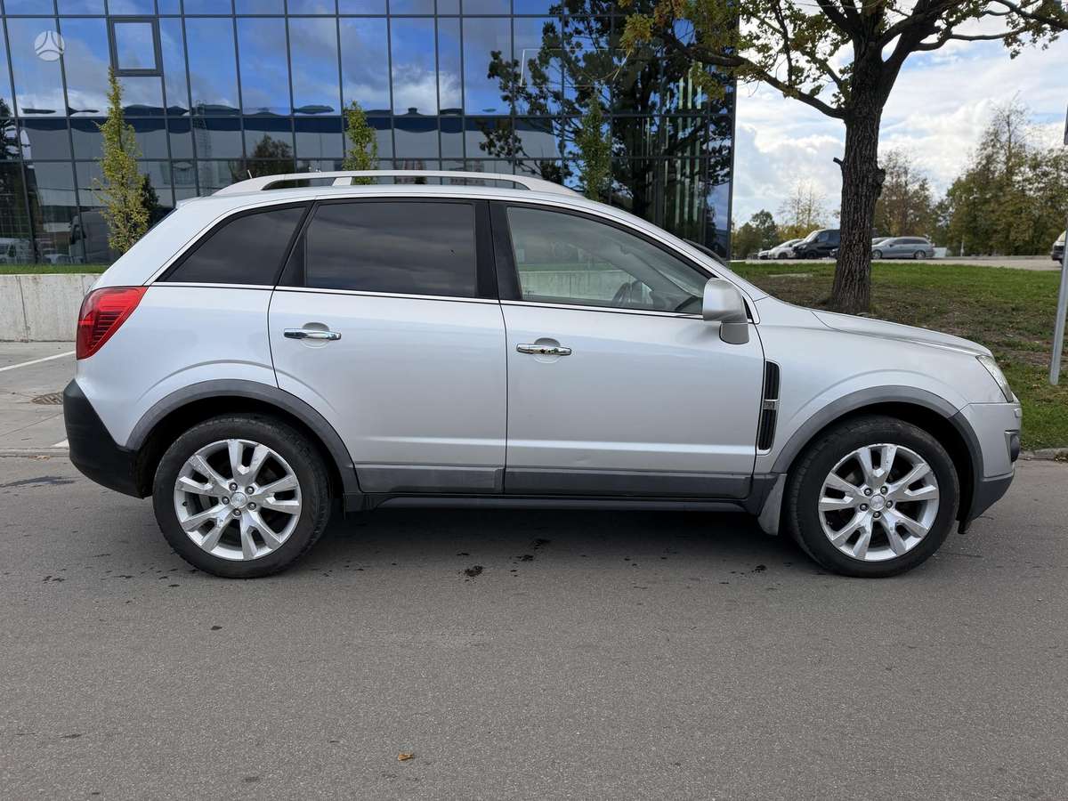 Opel Antara, 2.2 l., Внедорожник / Кроссовер