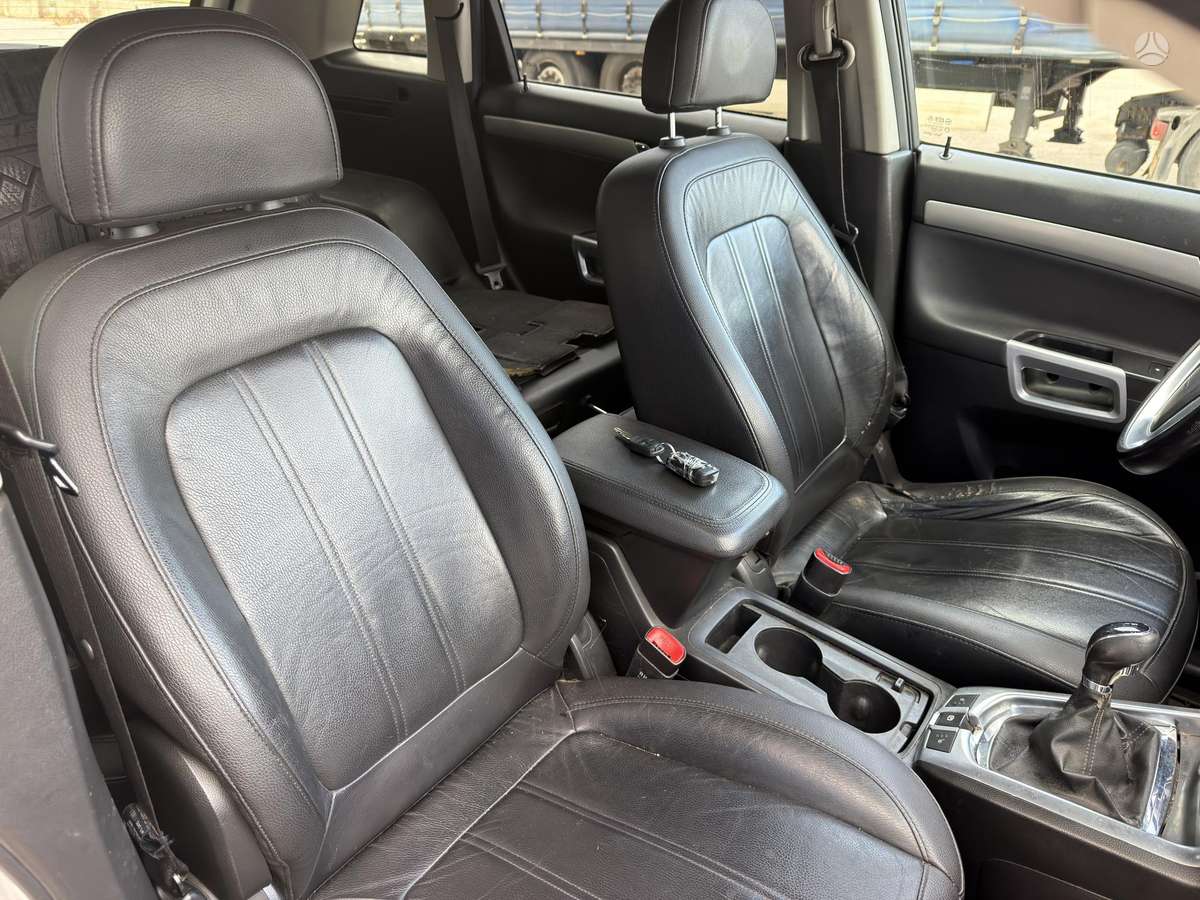 Opel Antara, 2.2 l., Внедорожник / Кроссовер
