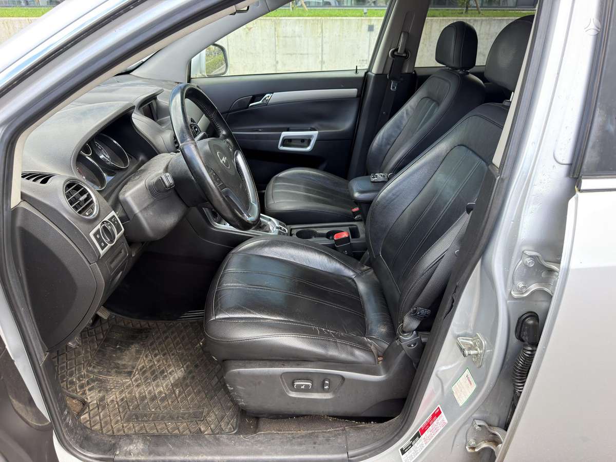 Opel Antara, 2.2 l., off-road / crossover