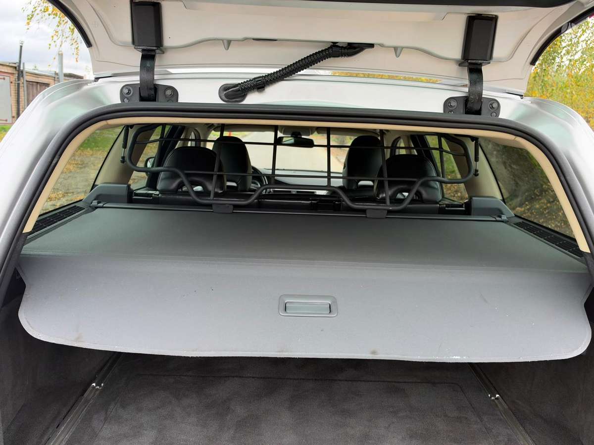Volvo XC70, 2.4 l., wagon