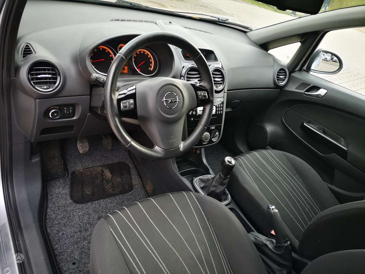 Opel Corsa, 1.4 l., hatchback